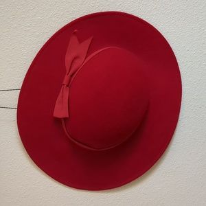 Vintage Doeskin felt (wool) hat in red color